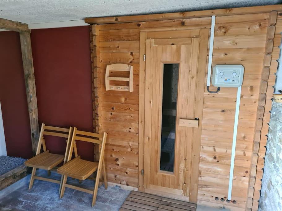 Haus Paesch Nahe See Mit Beheiztem Whirlpool/Sauna Butgenbach Buitenkant foto