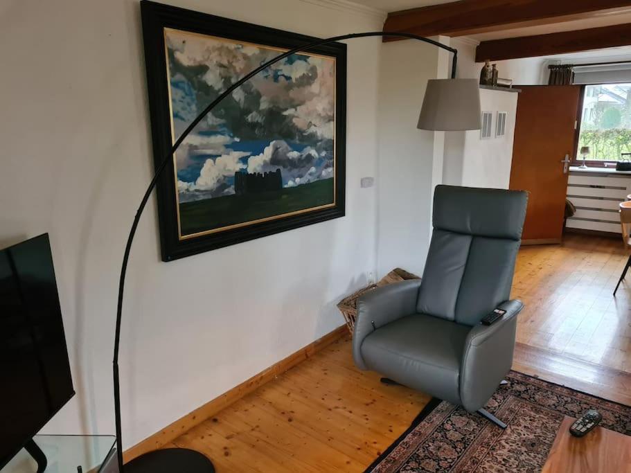 Haus Paesch Nahe See Mit Beheiztem Whirlpool/Sauna Butgenbach Buitenkant foto